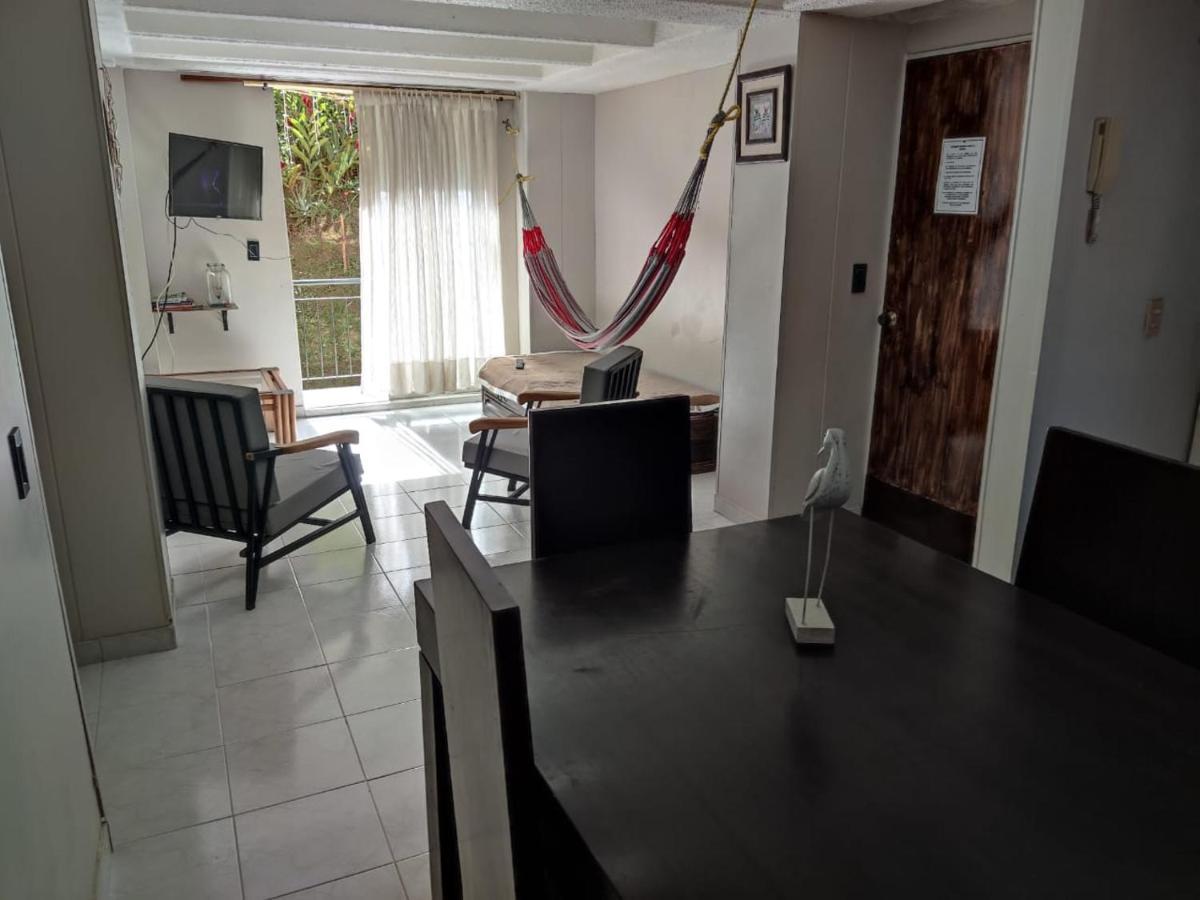 Apartamento 201 Amplio Y Comodo Medellin 90 Mts Daire Dış mekan fotoğraf