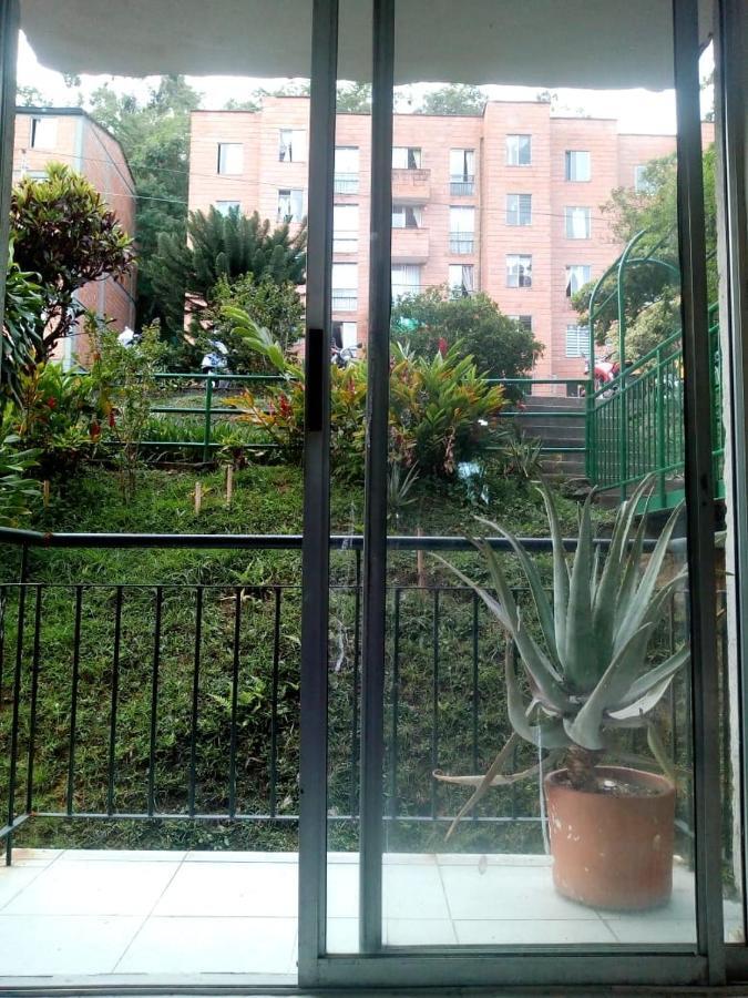 Apartamento 201 Amplio Y Comodo Medellin 90 Mts Daire Dış mekan fotoğraf